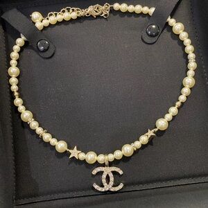 Chabel 23a pearl chocker